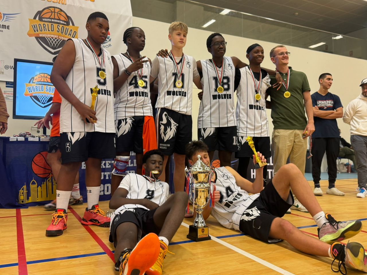 Dubai 2025 Winners celebrating with trophy